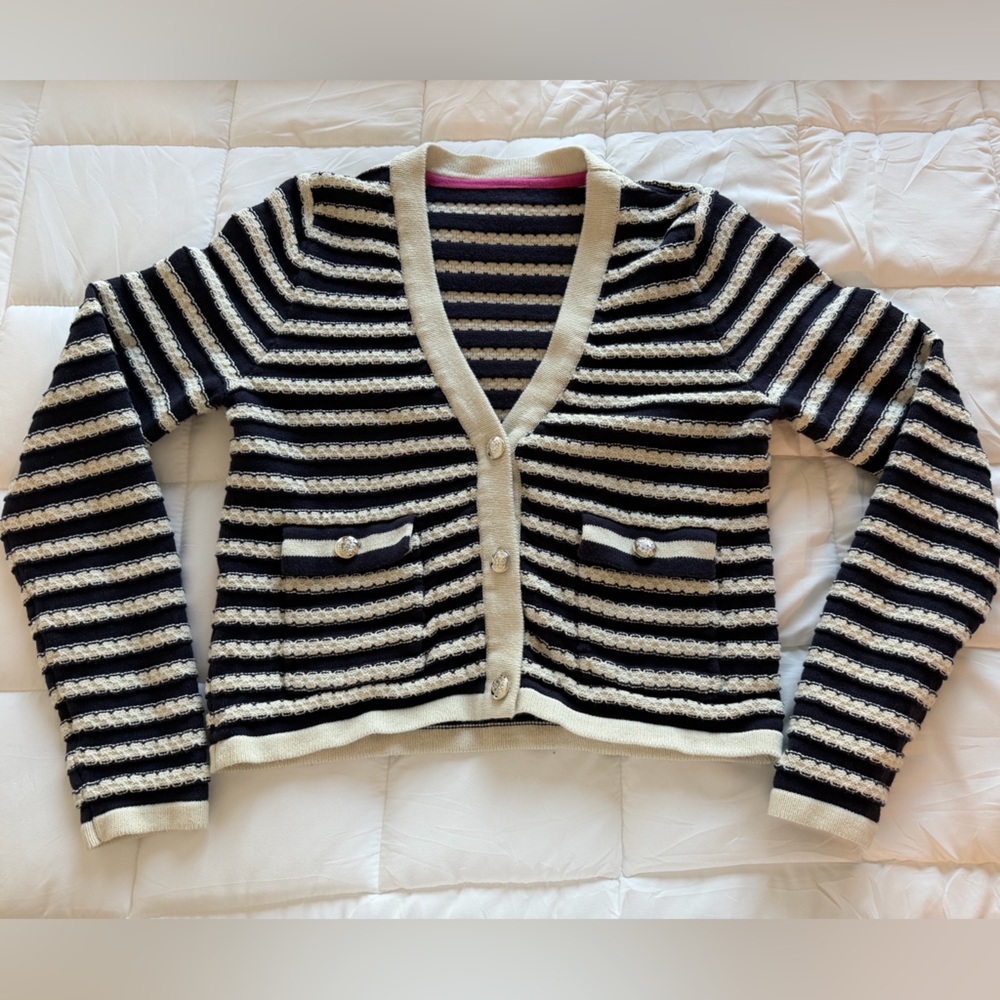 Unbranded Striped Black and White Women's soft knit Sweater